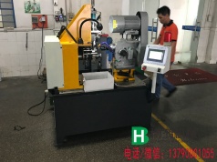 長細管類全自動攻絲機細節爆光原創拍攝圖